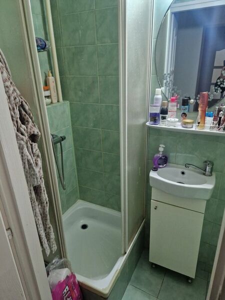 Obor langa metrou, primarie, piata str. Chiristigiilor,